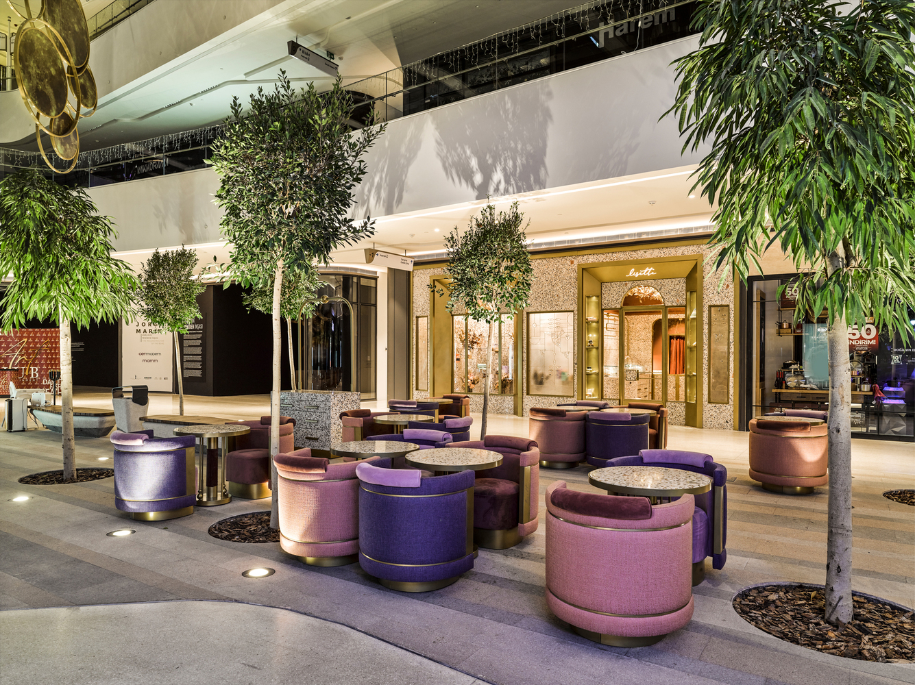 Lisette 定制奢华零售空间-35