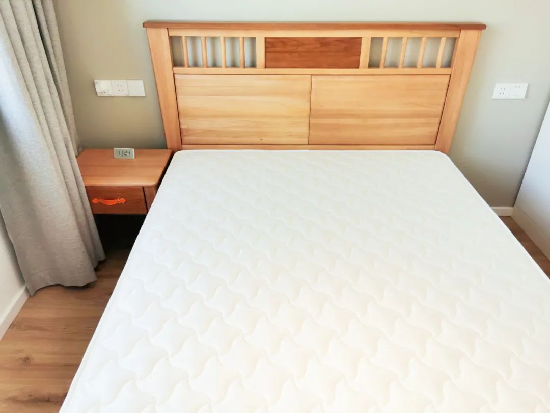 90㎡程序员家居，设备柜、地台、咖啡吧一应俱全-81