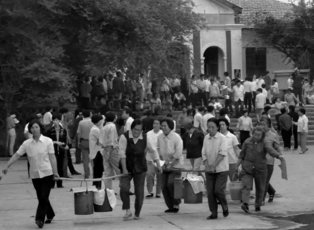 “哈密精神”万岁！央美雕塑系情景式公共艺术作品为人民塑像-35