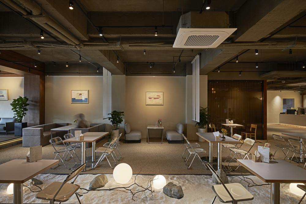 现代高级风 240 平咖啡厅设计-4