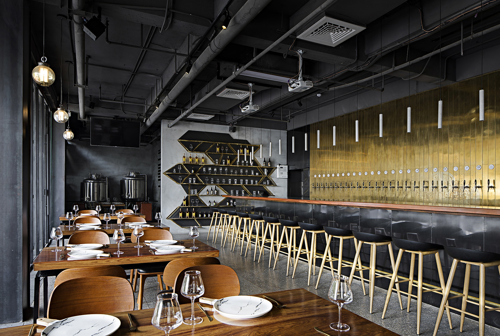 海口 食酒堂精酿吧 | 龙丽仁室内装饰设计-17