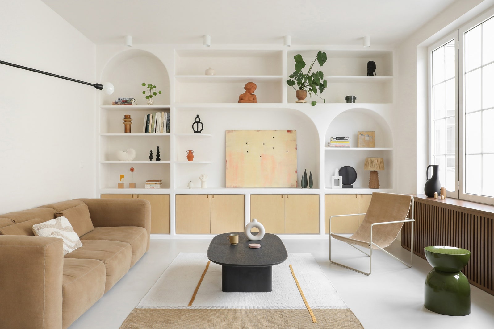 巴黎优雅悬浮式雕塑公寓 | 极简线条与温暖木质的完美融合-1