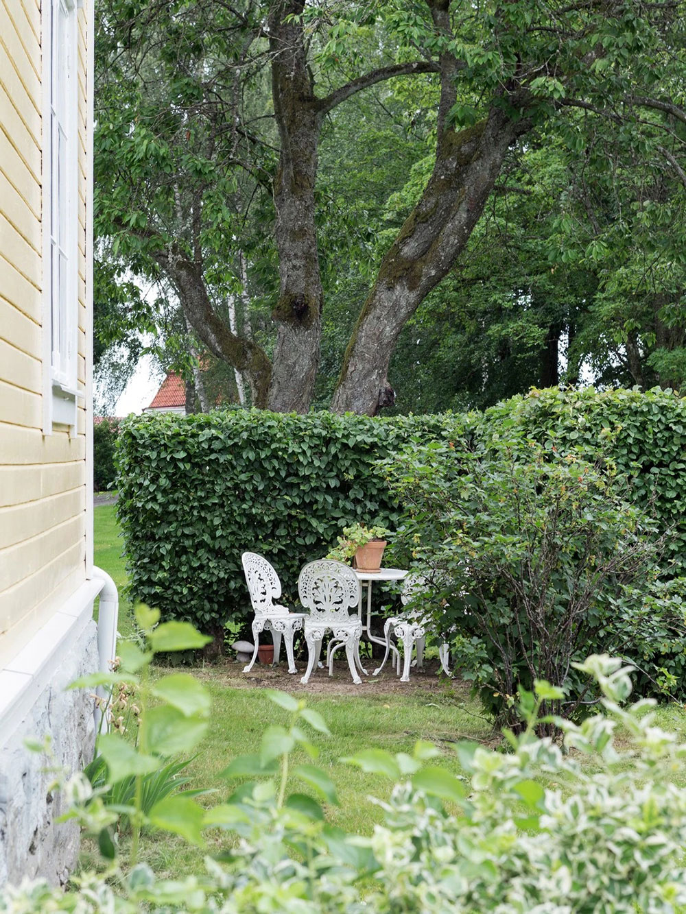 瑞典乡村的 1920 年代浪漫小屋-15