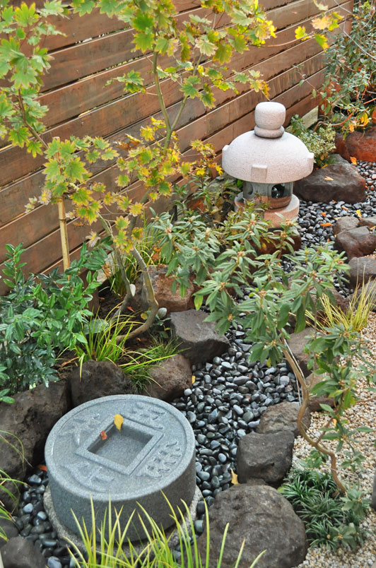 横浜市S様邸枯山水坪庭丨新美園-42