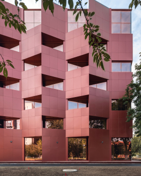 International Student Apartments of Gengdan Institute / HCBY Group