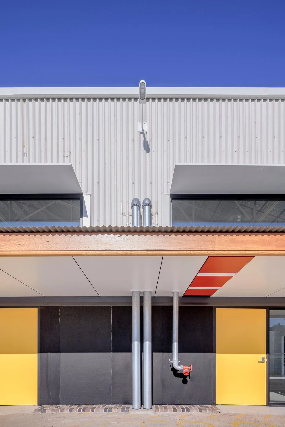 澳大利亚前海军潜艇基地变身公共空间-15