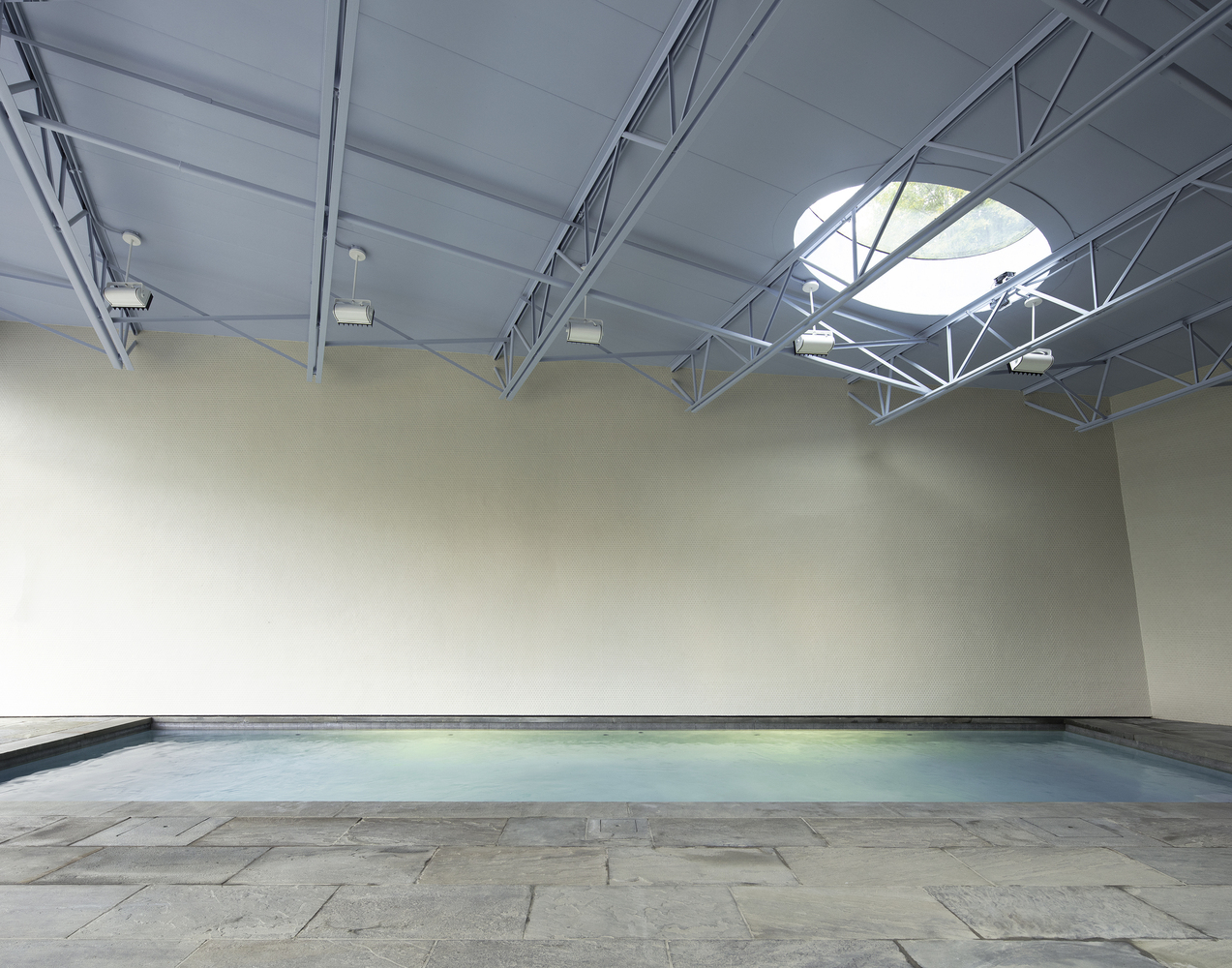 灰白色尼瓦泳池别墅丨美国纽约丨GAuthier Architects-27