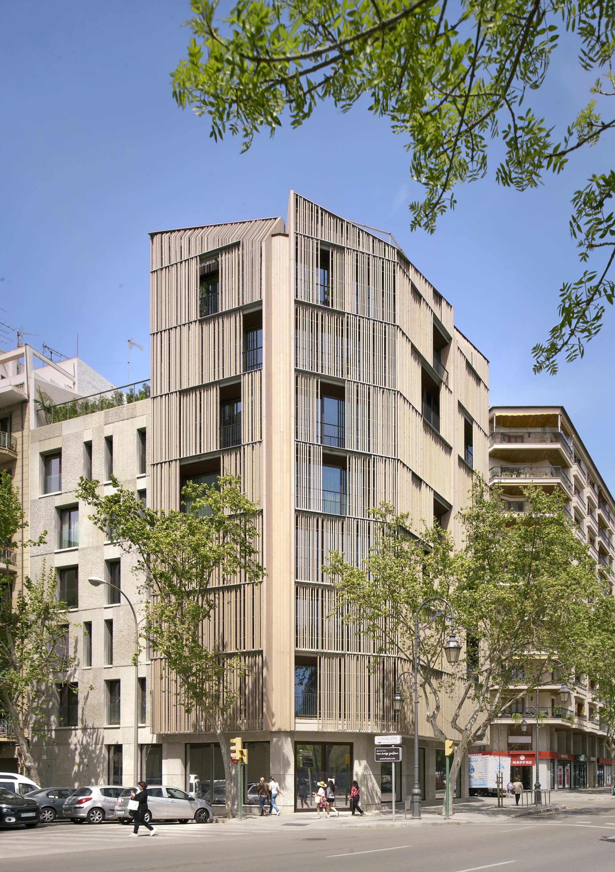 马略卡大道 15 号独立屋丨西班牙丨OHLAB-0