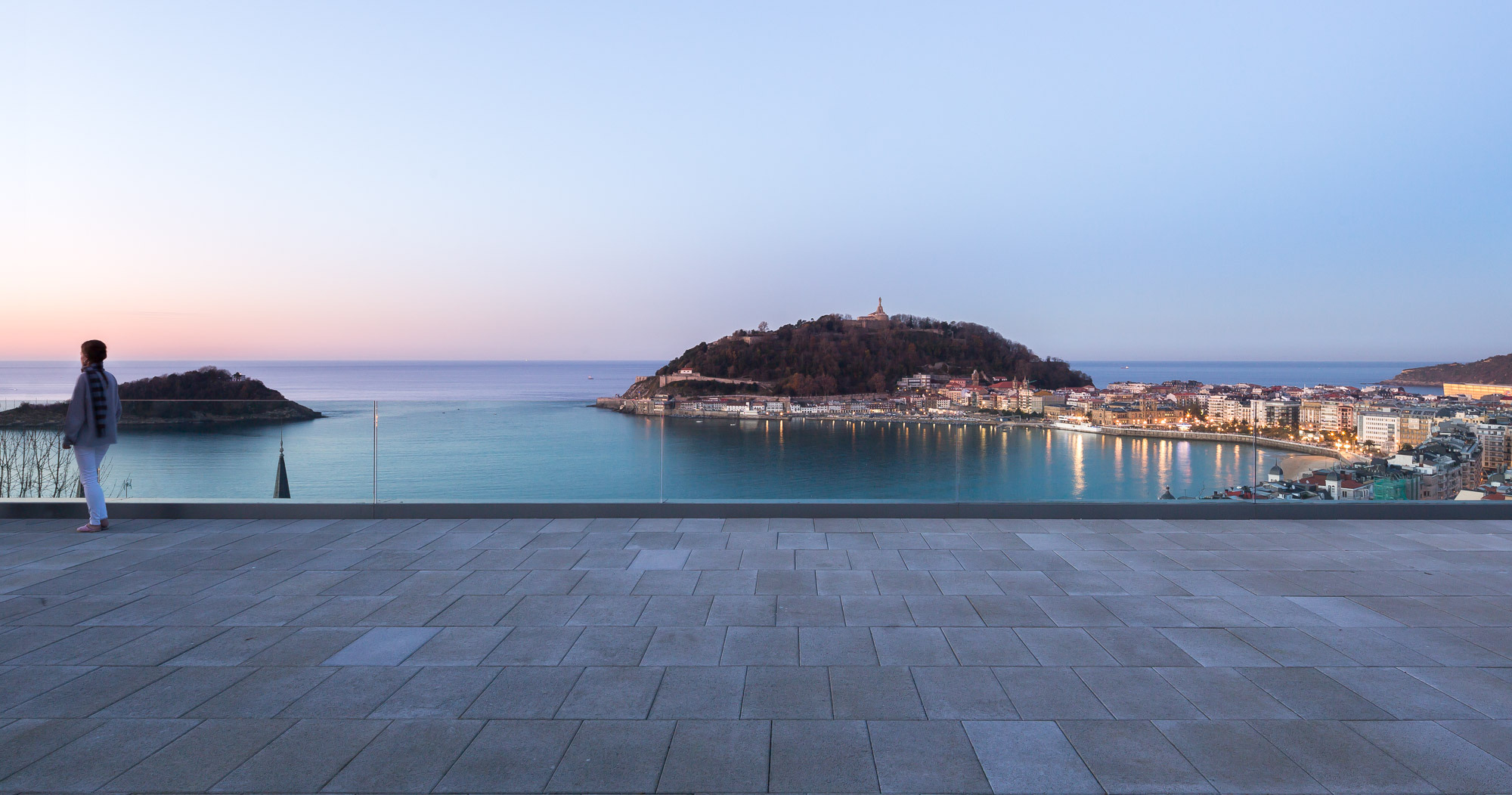 西班牙圣塞巴斯蒂安 20 世纪宫殿改建成学生宿舍楼-23