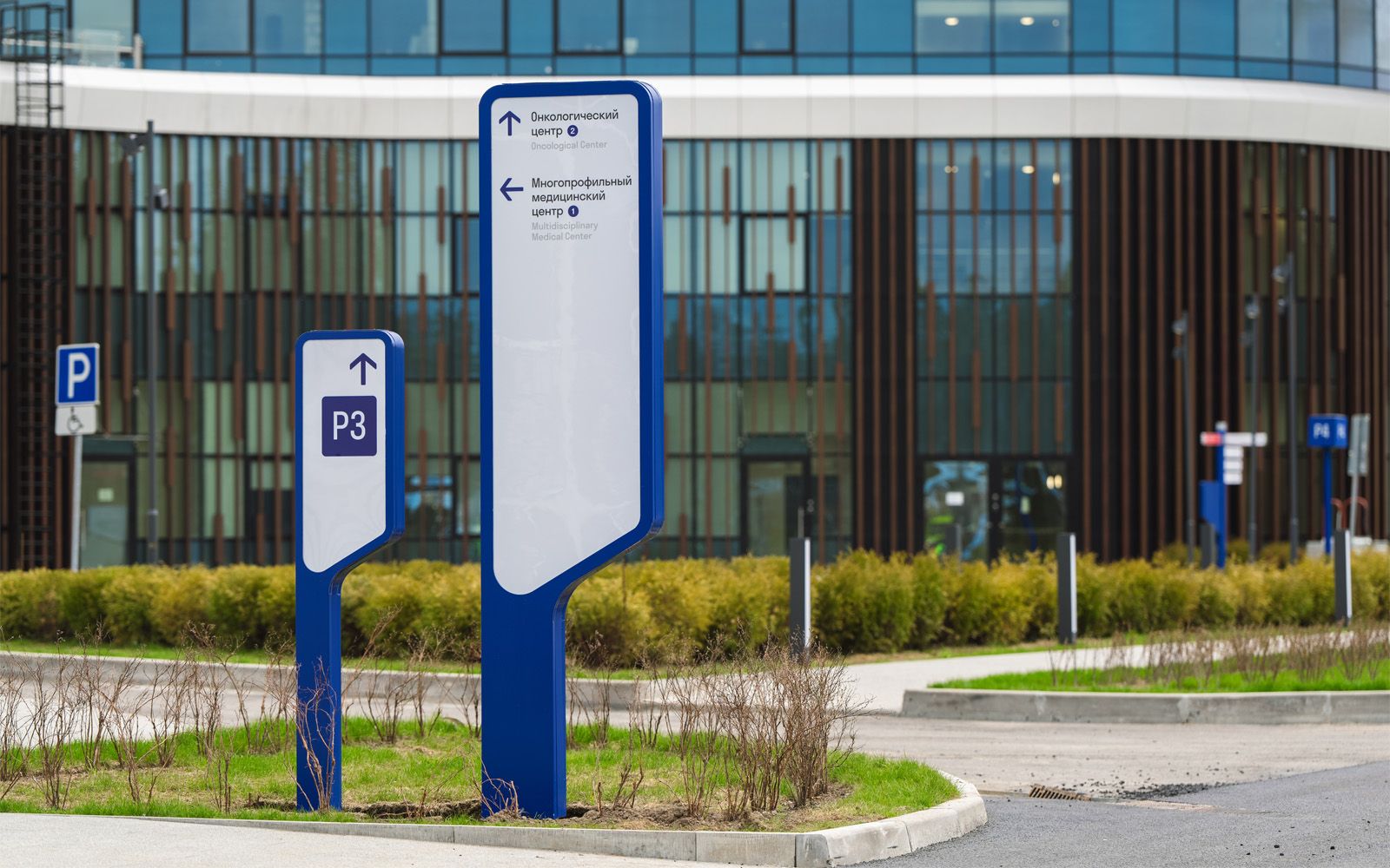 High-Tech Clinic Beloostrov Wayfinding System-6