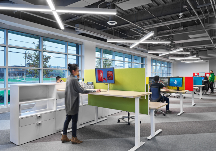 索尼互动娱乐多伦多办公室 · 游戏与创新的欢乐空间-15