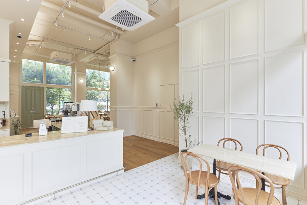 23 平米温馨金浦咖啡馆，白色木调打造舒适空间-11