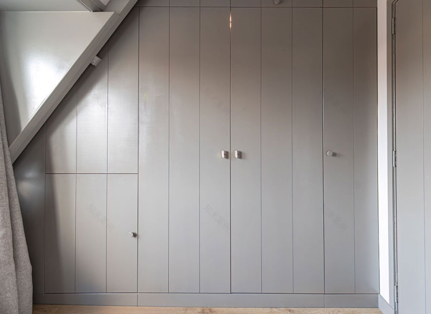 荷兰历史民居的灰阶现代设计-27