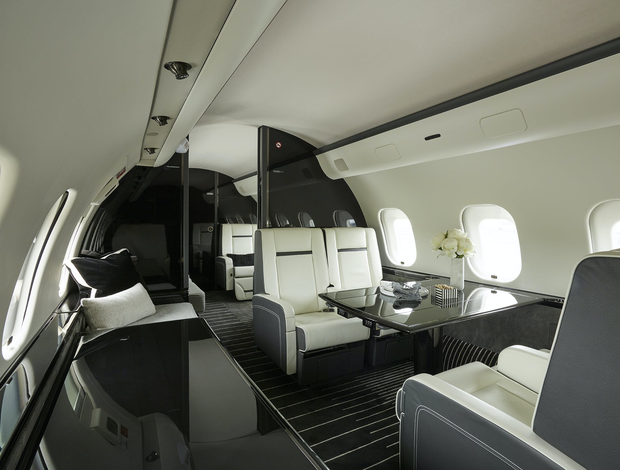 BOMBARDIER PRIVATE JET Grade New York-0