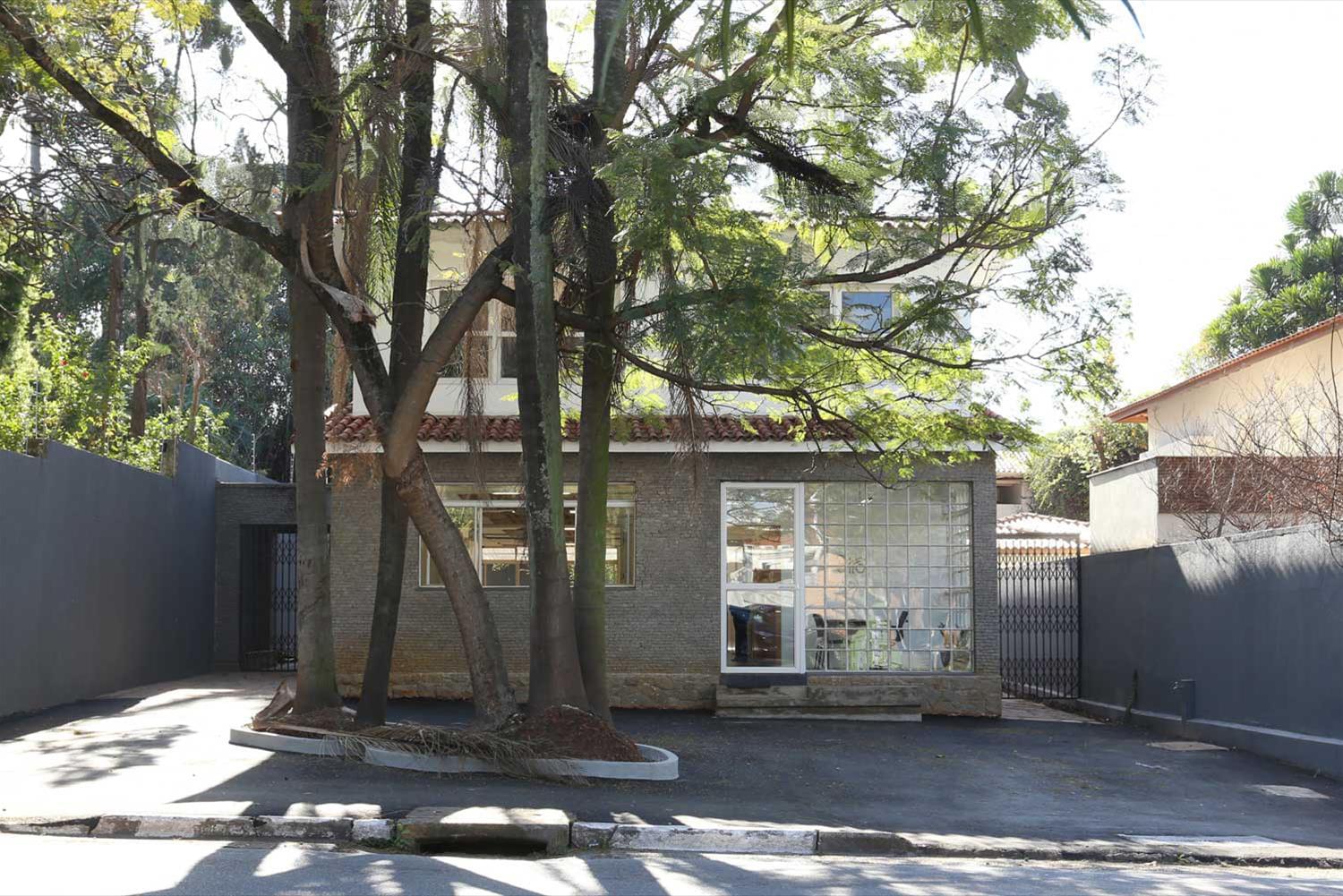 巴西 SP 市 591 平米旧厂房翻新变身联合办公空间-1