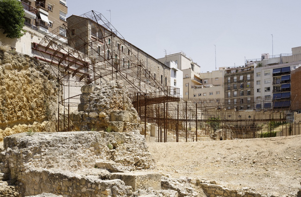 古罗马剧场遗址改造，公共空间新生-24