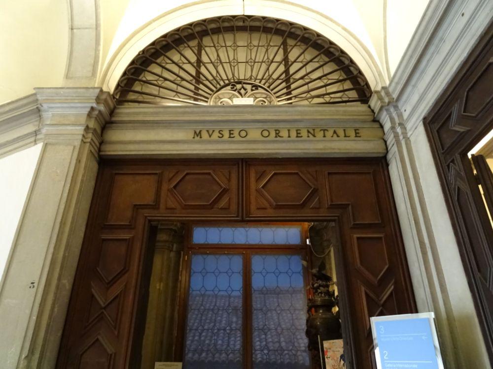 カ・ペーザロ | イタリア の建築【世界建築巡り】-102