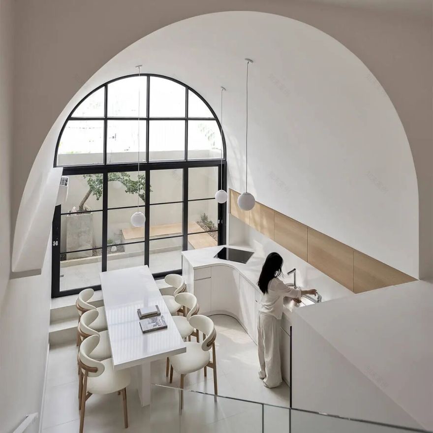 White Oasis窄长宅设计-30