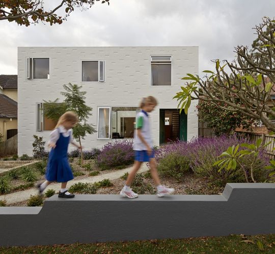 悉尼年轻家庭的简约内城庭院住宅丨澳大利亚悉尼丨Bennett and Trimble Architects-21