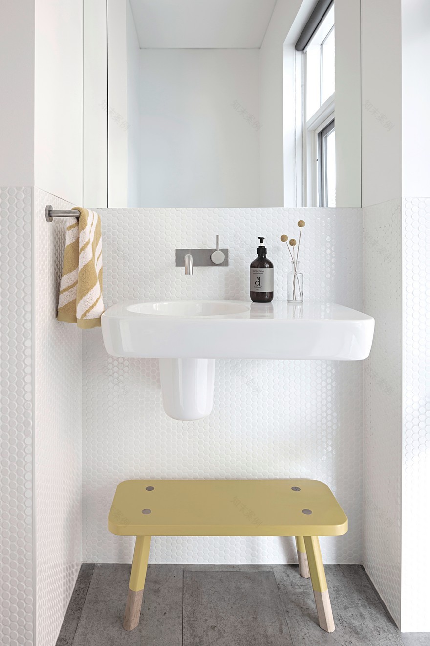 Newtown House: Renovation of a Mid-Century House by Hindley-20