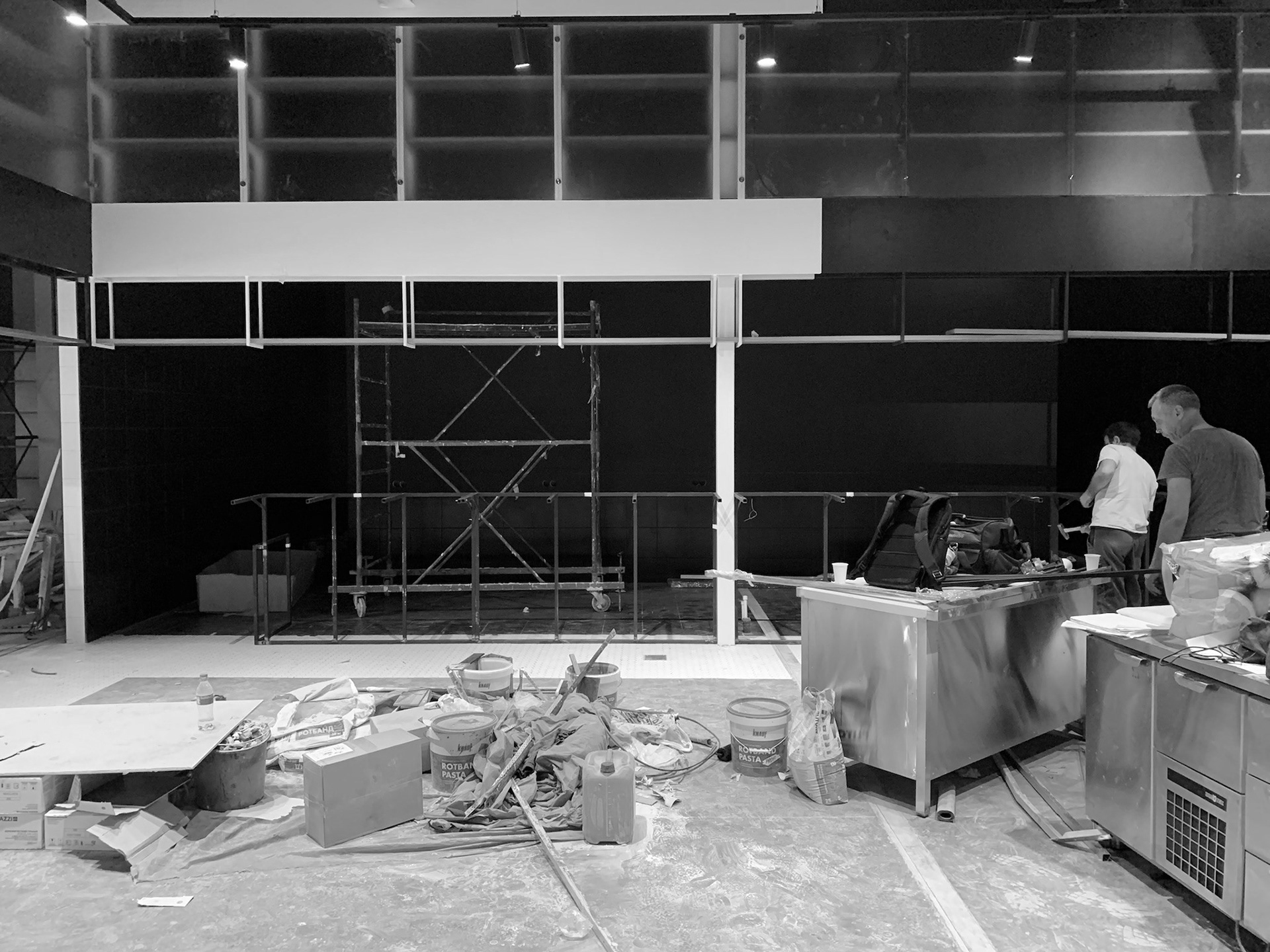 一杯葡萄酒和量杯角落丨俄罗斯圣彼得堡丨Marat Mazur-56