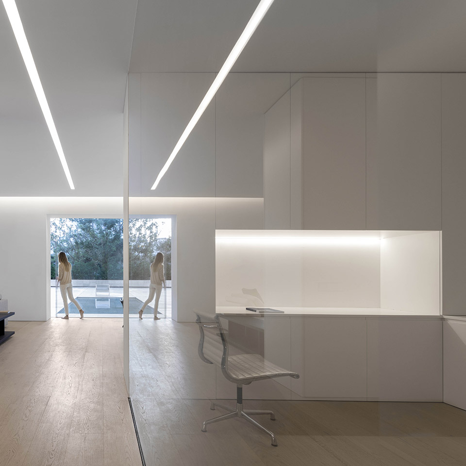 蓝色花园住宅，西班牙 / Fran Silvestre Arquitectos-46