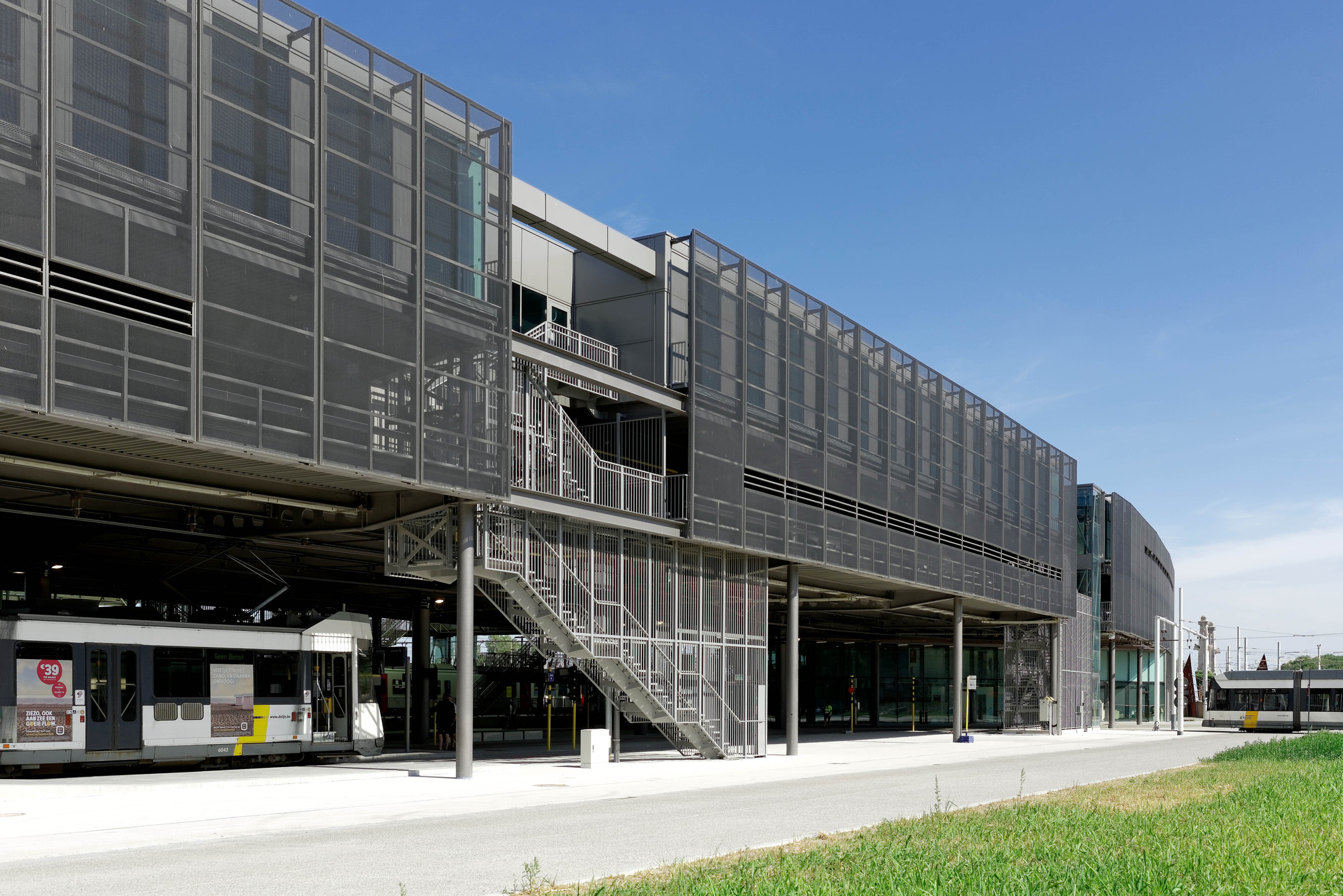 比利时奥斯坦德火车站翻新，海滨交通枢纽焕新颜-36