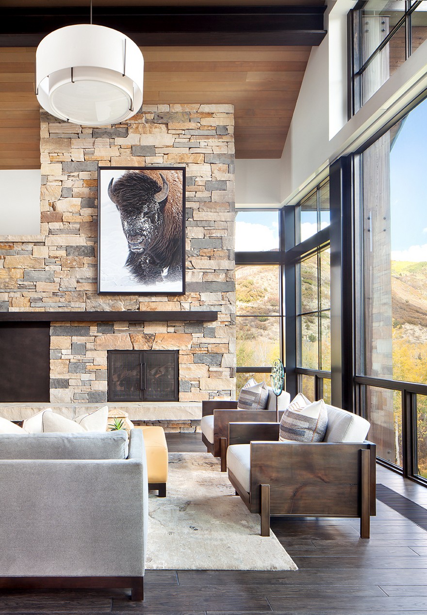 Boulder Ridge Mountain Retreat Featuring Contemporary Elegance-9