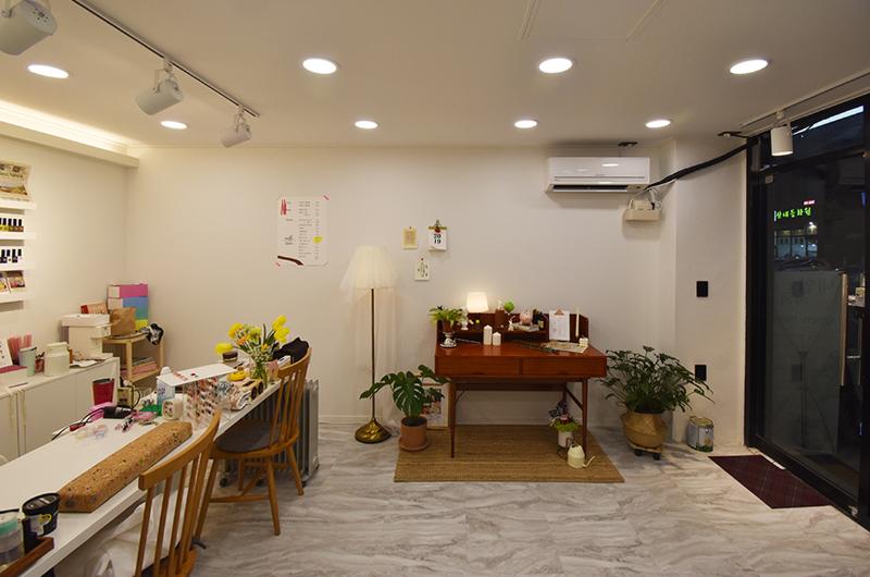 简约清新六坪小店，展现首尔小资生活-6