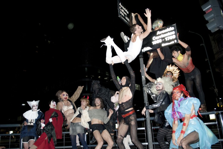 酷儿空间:LGBTQIA+ 地点和故事图集-4