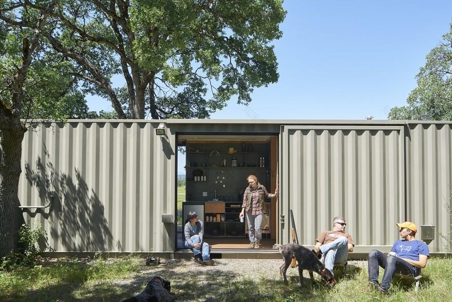 40′ Highboy Shipping Container Turned into a Cozy Hunting Cabin-15