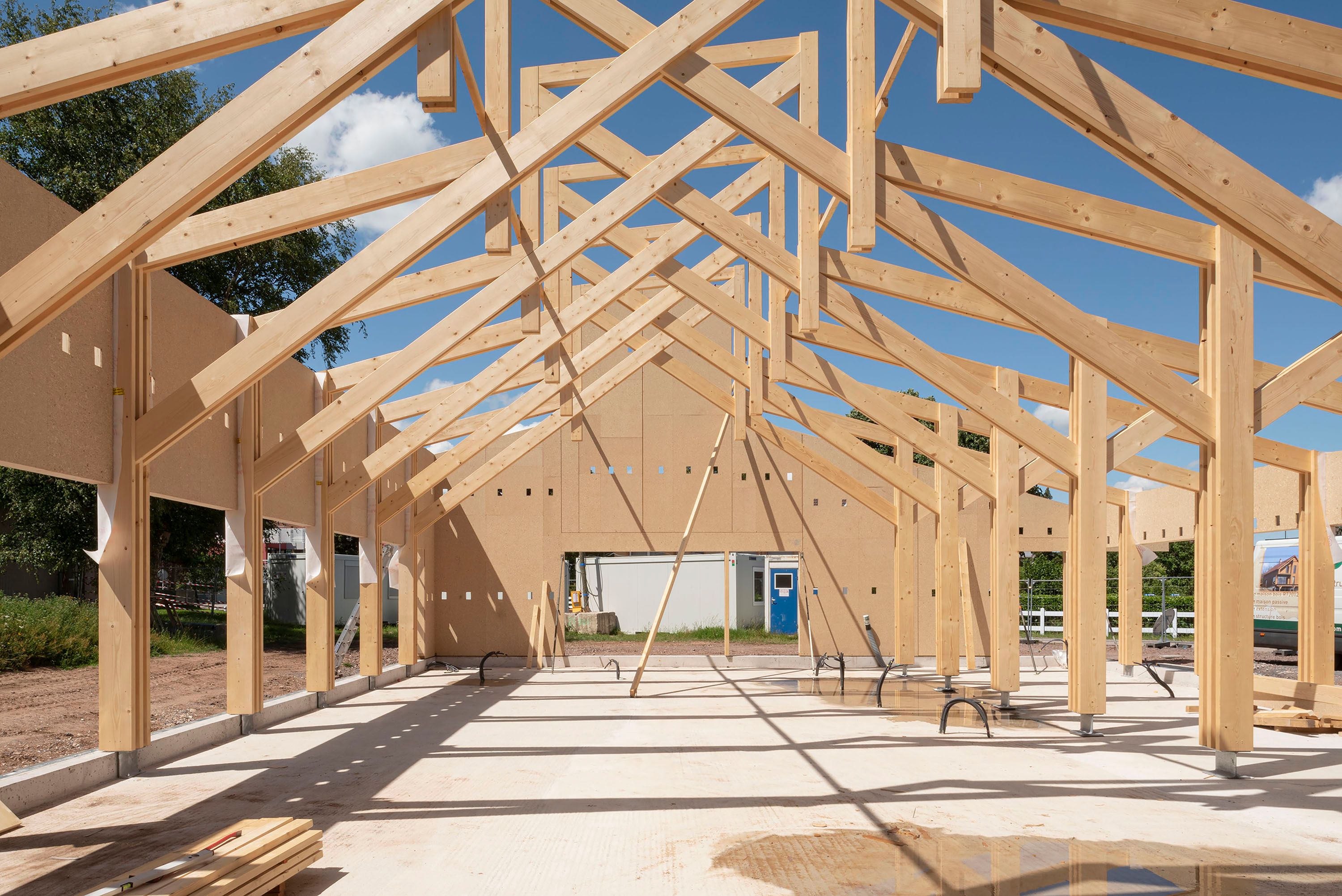 巴卡拉多媒体图书馆-11