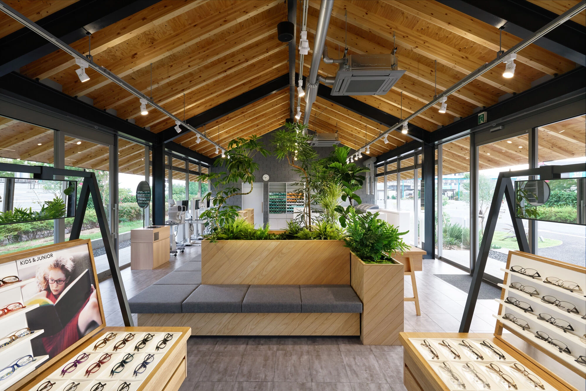 JINS Hikone 眼镜店丨日本滋贺丨Tadashi Hirai 设计工作室-37