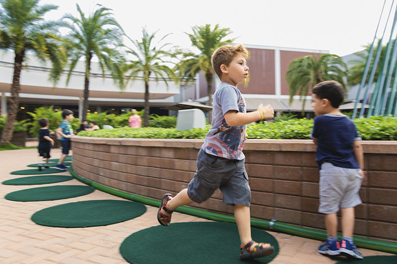 巴西商场互动式圣诞树-33