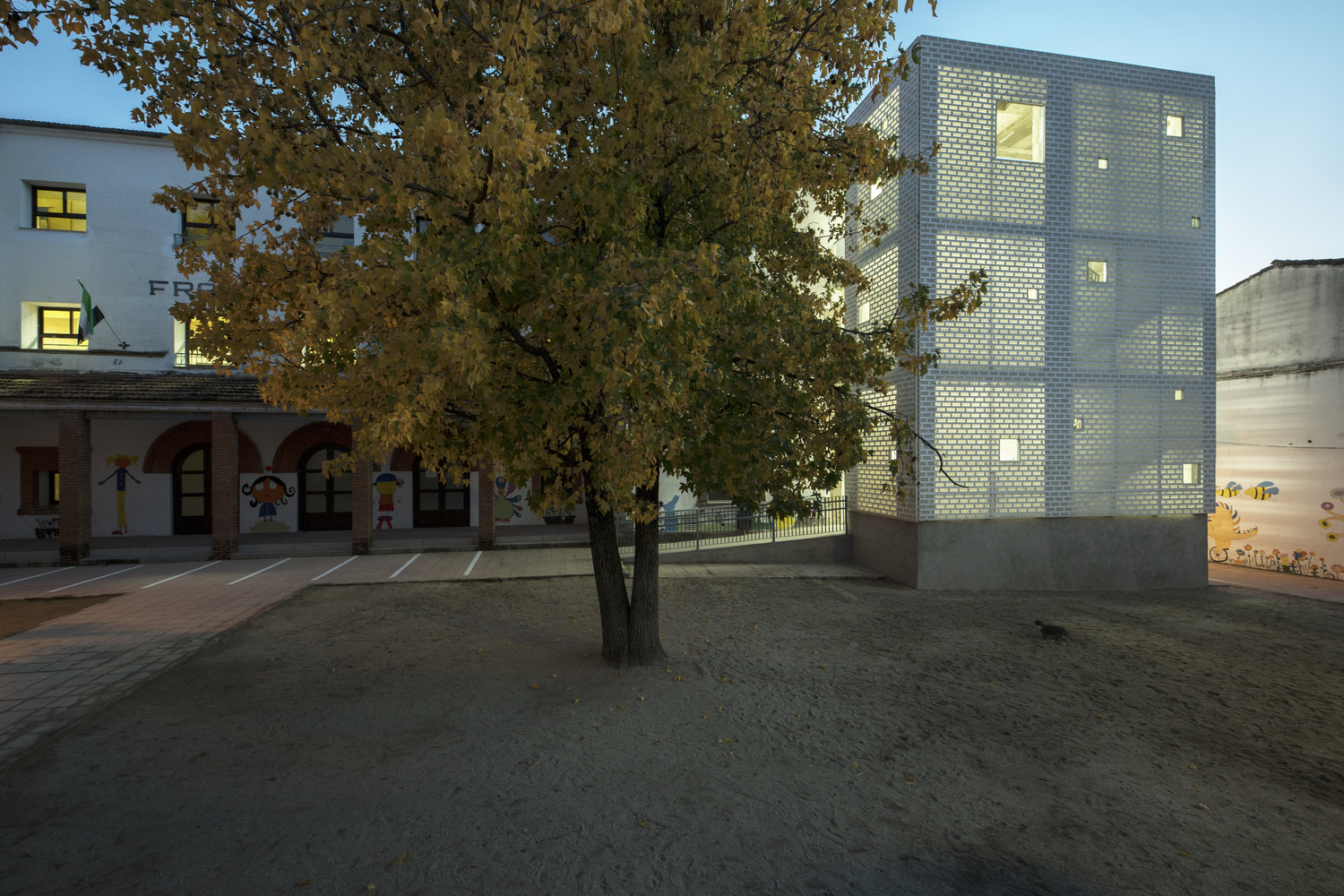 Francisco Parras 学校紧急楼梯改造丨西班牙丨DUNAR arquitectos-33