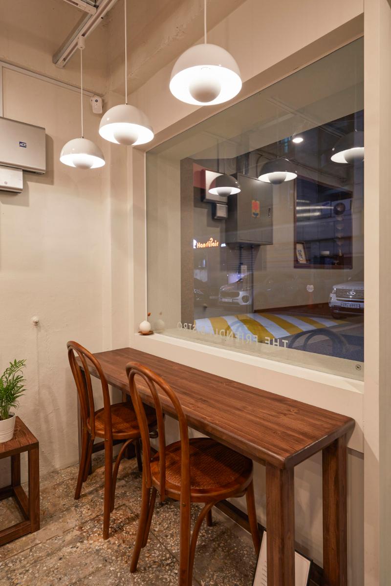 温暖小清新，10 坪餐厅的装修魅力-11