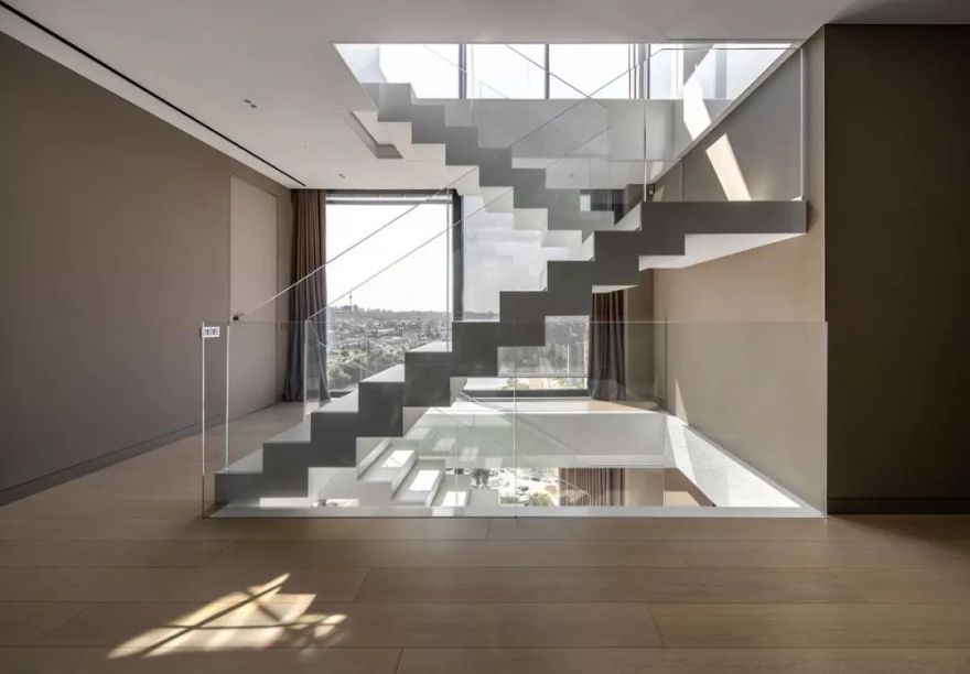 MONO architects 打造顶层公寓,诠释自由空间与光线之美-54