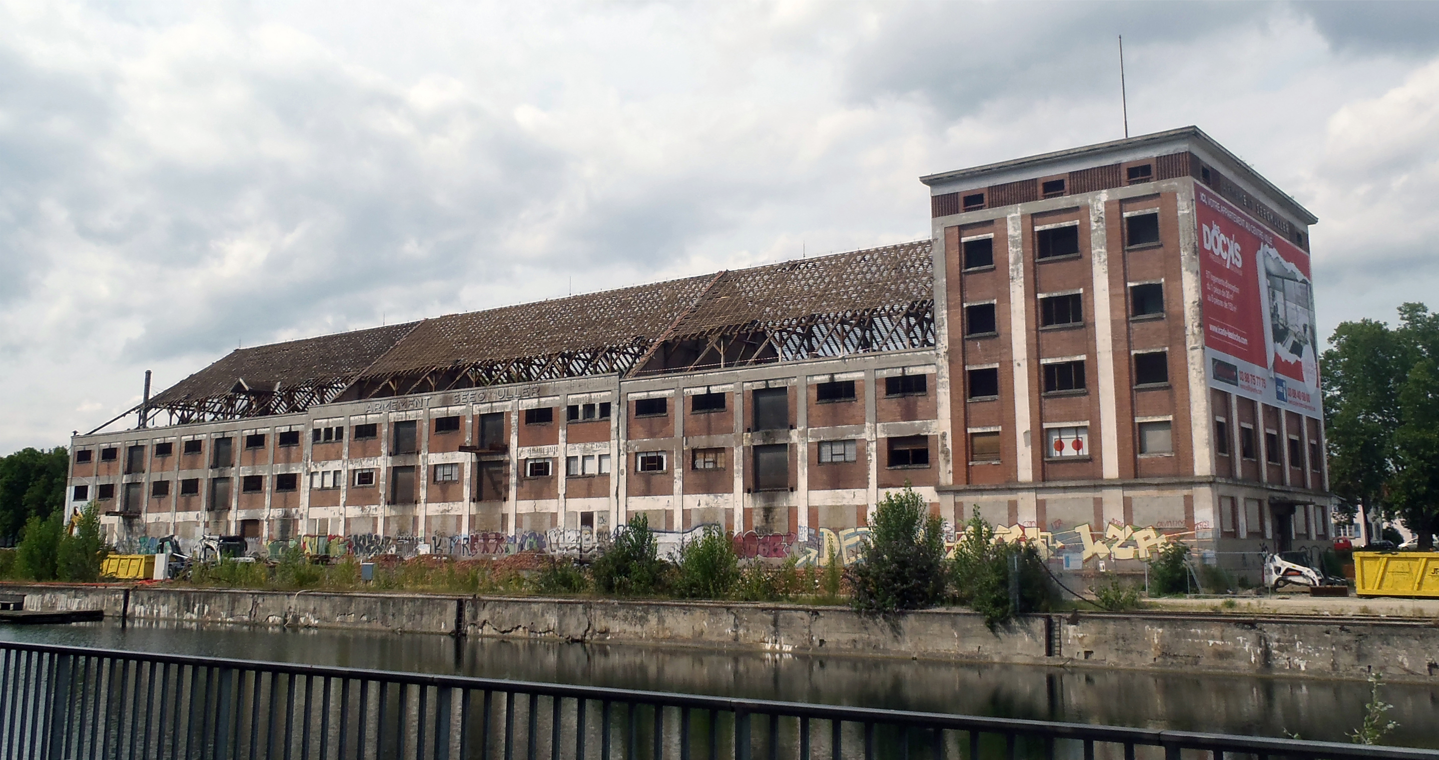 翻新旧厂房的现代奇迹 | Docks Malraux 项目-42