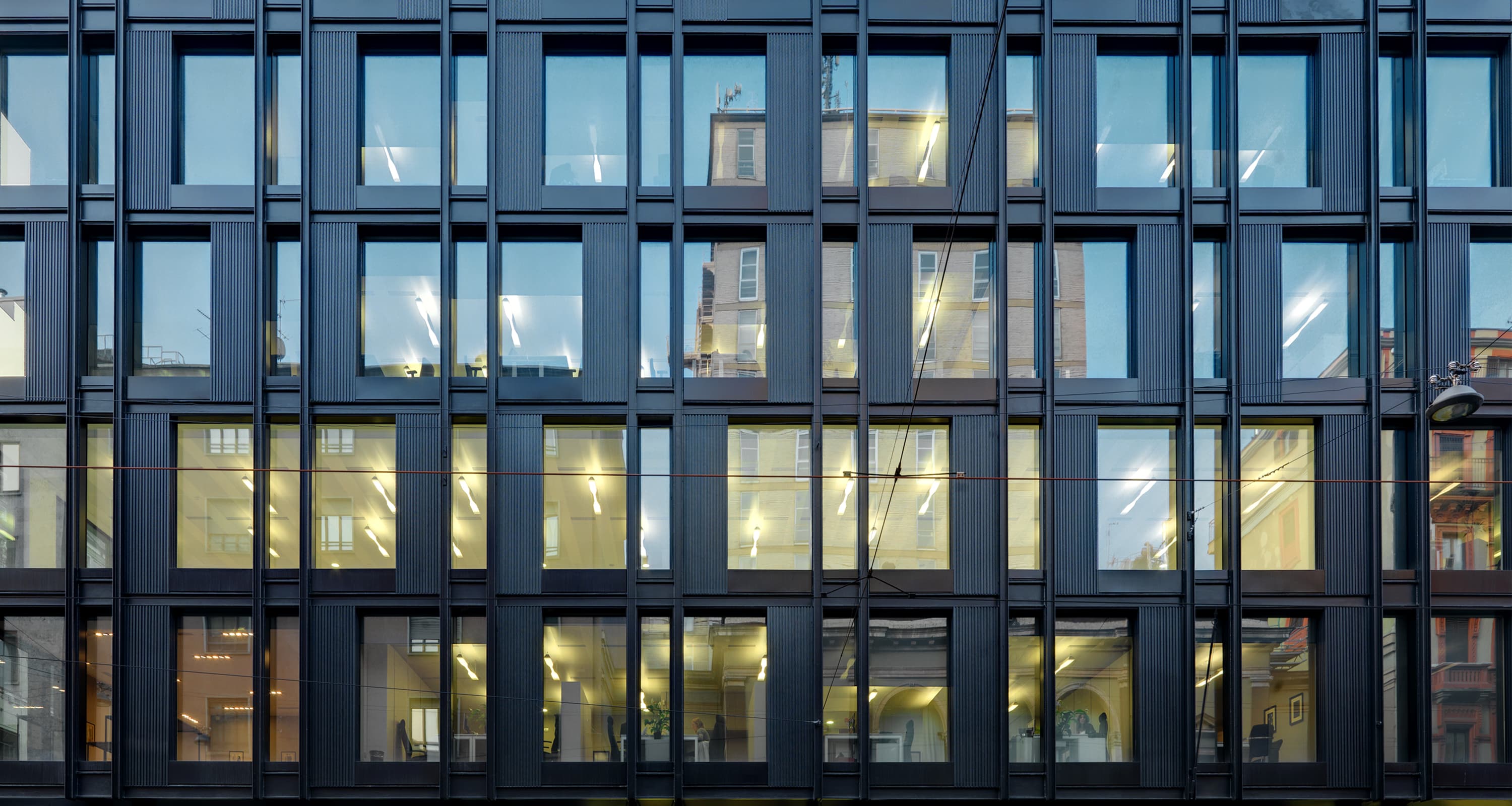 最宁静共和国·帕克联合事务所

注：La Serenissima常见指最宁静共和国，是历史上对威尼斯共和国的美称；Park Associati可理解为一个联合性质的事务所，Park可能是名称，Associati在意大利语中有联合等意思  丨意大利米兰-1