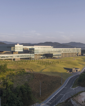 Hyundai Motor Group Global Partnership Center And University Gyeongju Campus / Hyunjun Mihn + MPART Architects