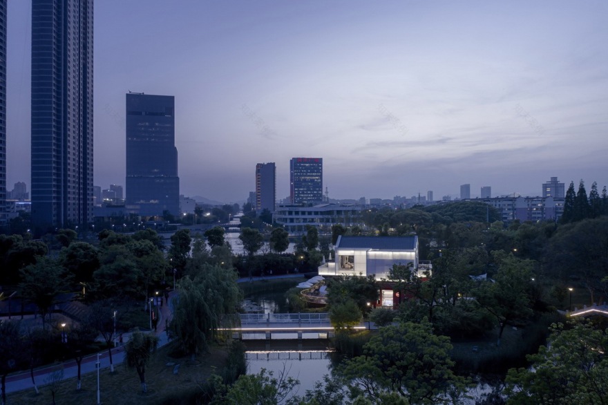 LIM 咖啡运河公园店丨中国苏州丨有点建筑(苏州有点建筑设计有限公司)-4