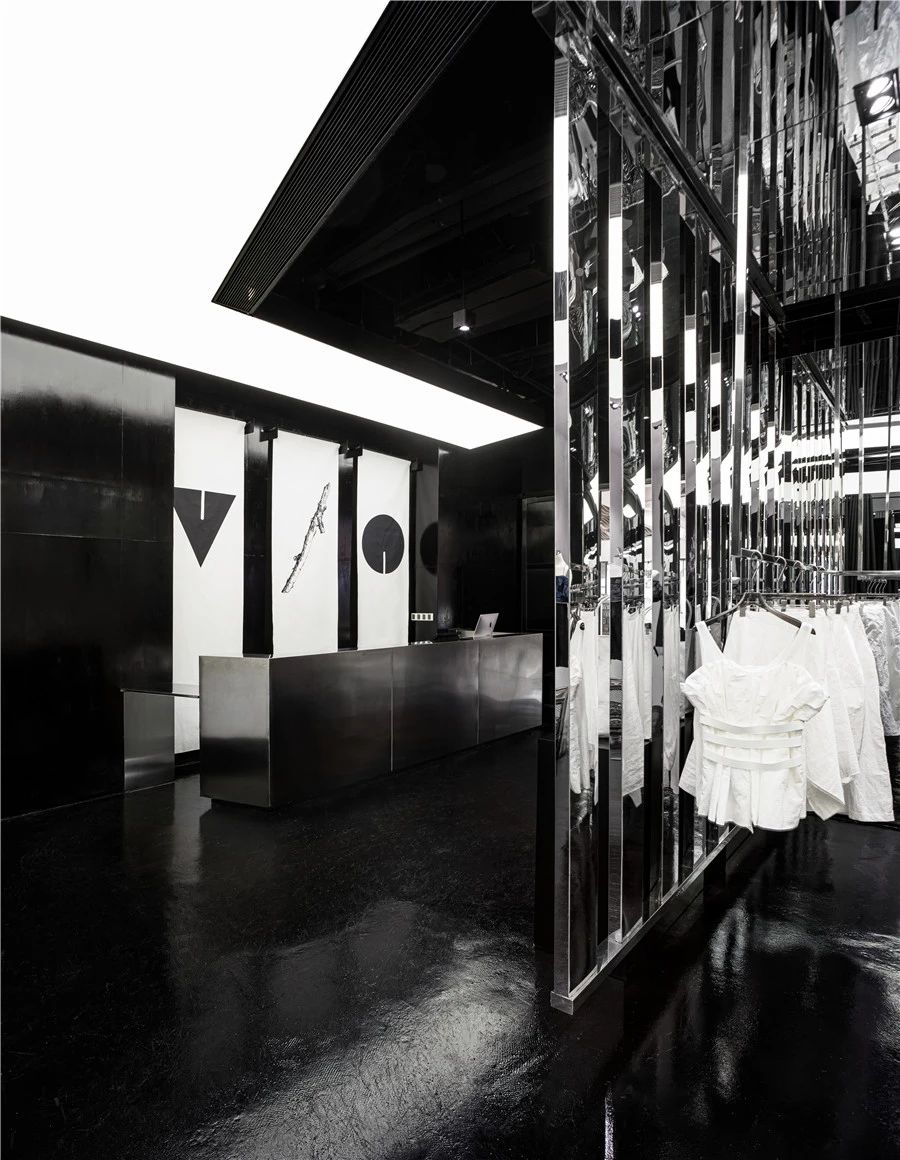 VIO 暗黑系服装品牌买手店丨中国南昌丨EDGE ARCHITECTS 上海艾集建筑-18