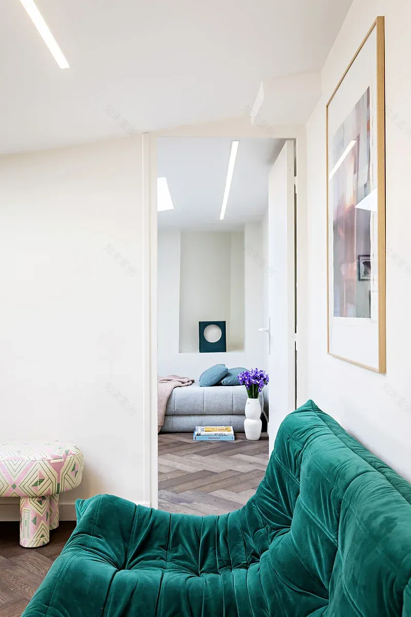 巴黎 70m2 复式公寓 | 色彩与设计的完美融合-16