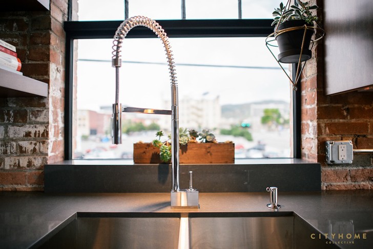 盐湖城工业风格豪华阁楼 | 重现昔日工业魅力-7