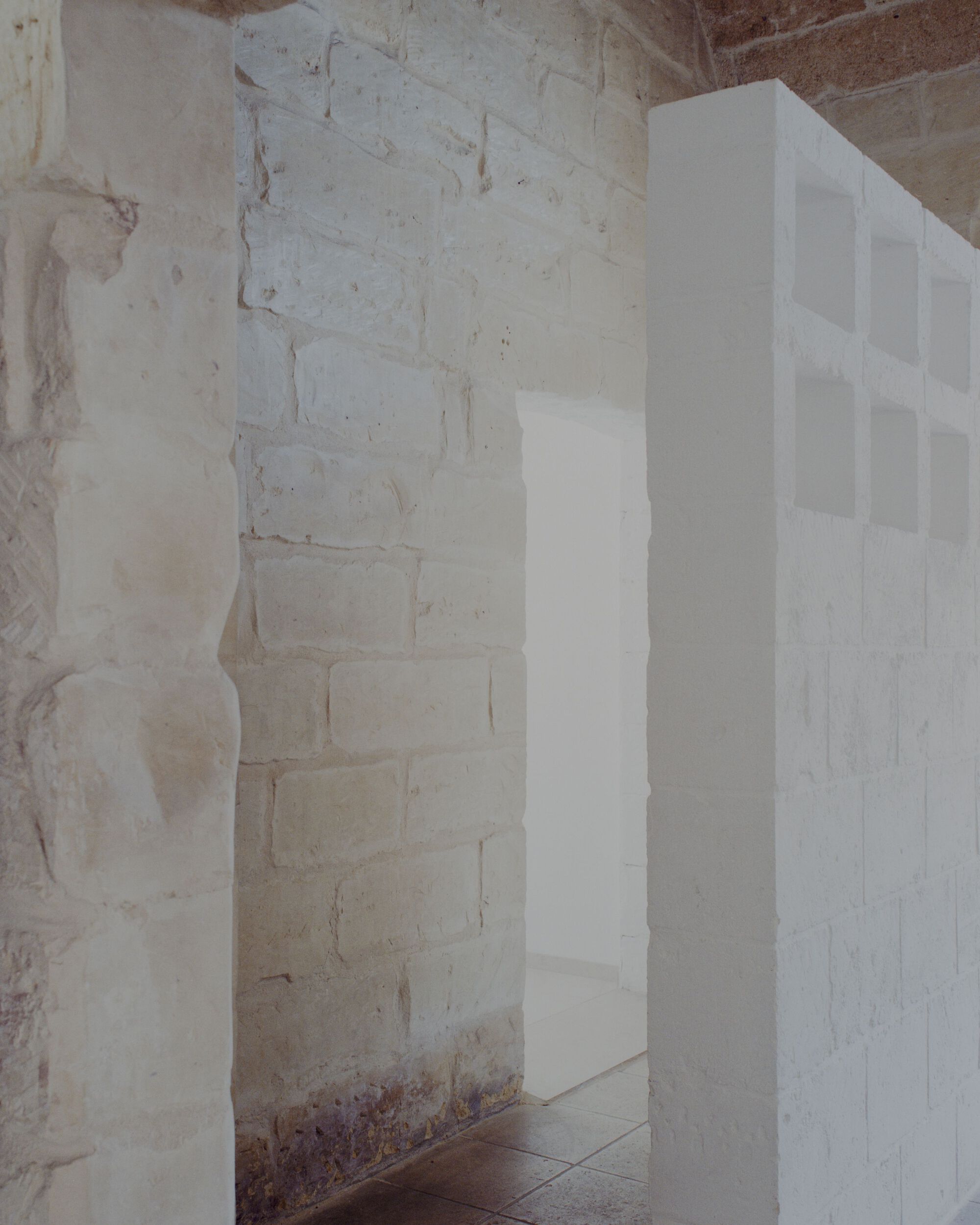 卡戎庄园(注:Masseria常见指意大利南部的一种乡村庄园,Caronte是意大利语中对应希腊神话里冥河渡神卡戎的名字,这里结合常见含义给出此翻译) 丨意大利丨Margine-21