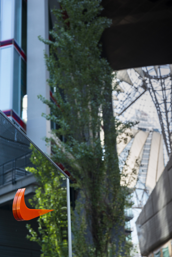 Nike Experience Hub - Potsdamer Platz | 融入环境的多功能运动空间-30