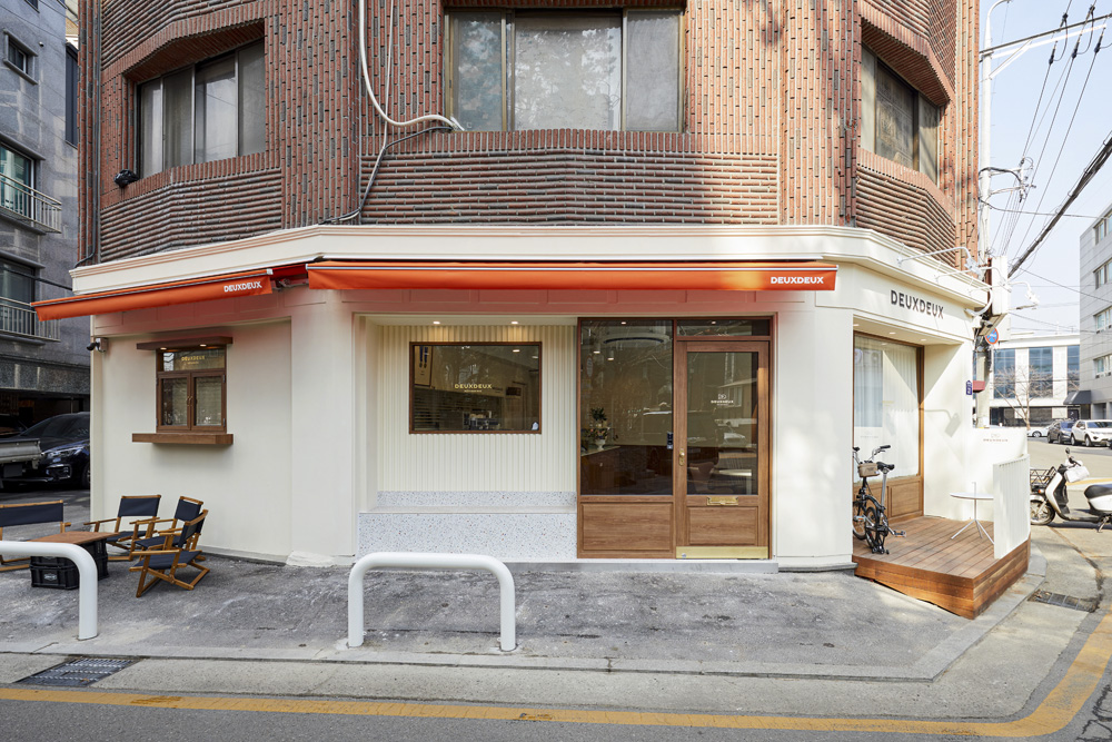 13 平极简咖啡厅-2