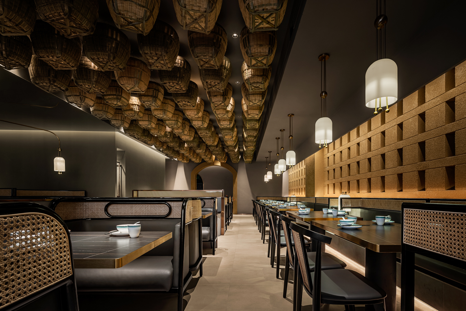 客味 2021 · 丰收客宴,现代版客家围屋餐厅设计丨艺鼎设计-14