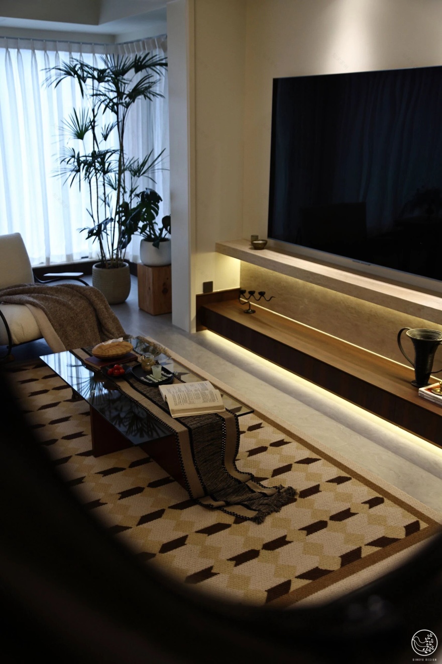 复古且时髦,在松弛与精致之间游刃有余-22