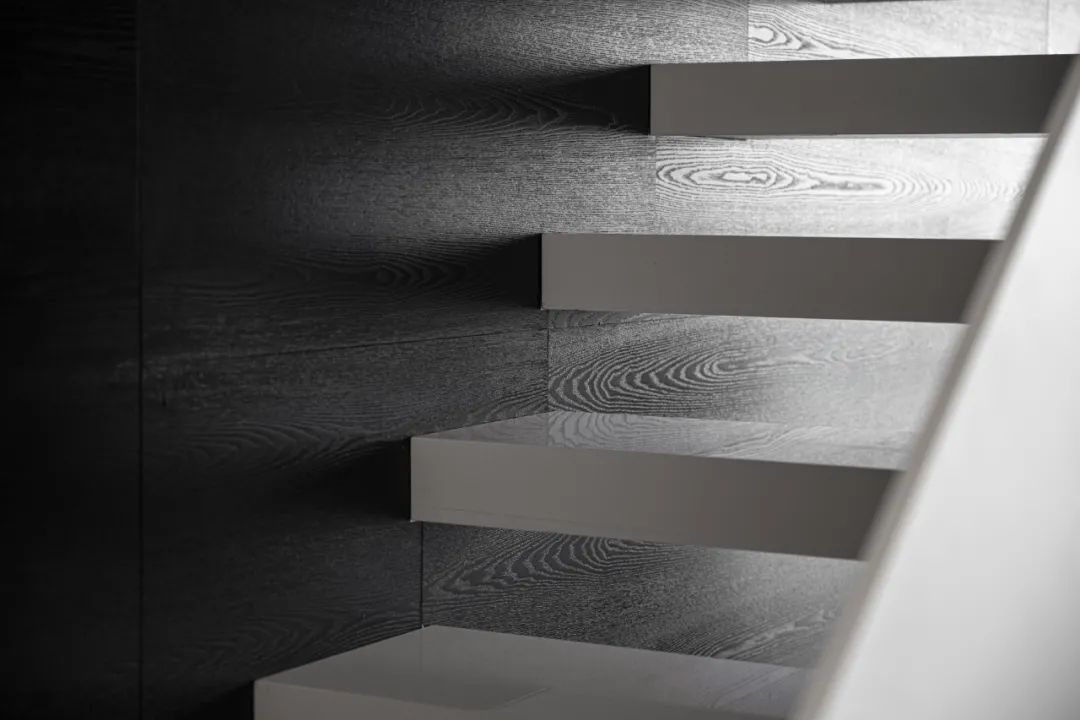 汕头龙光世纪大厦“黑白盒子”丨中国汕头丨HSU许业功设计-12